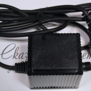Блок питания для изделий с постоянным свечением. Возможно соединить до 20-ти шт, 220 В, 2А, черный