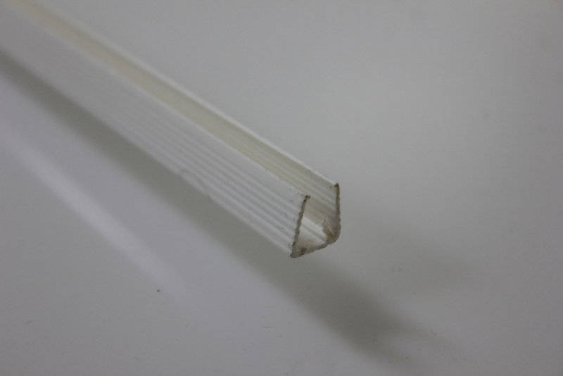 Пластиковый профиль 1м для неона 8х16мм