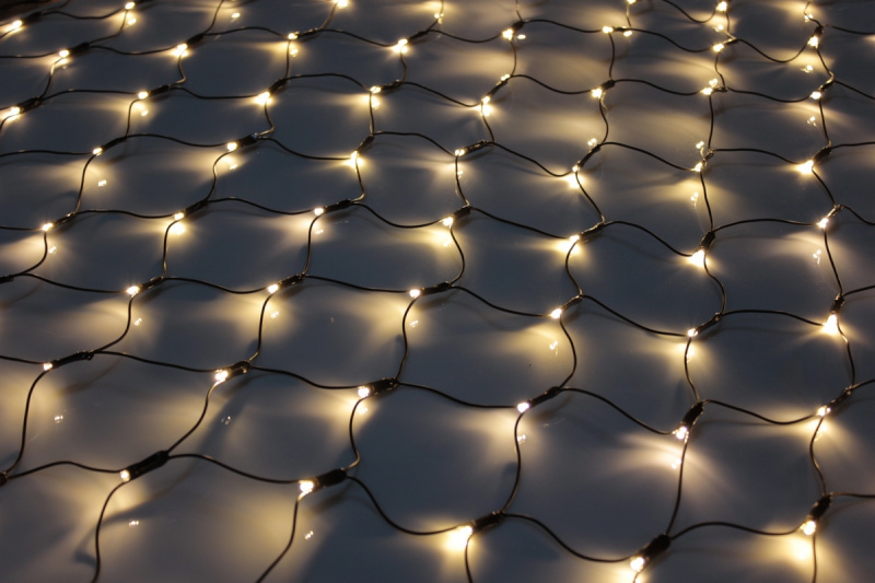 Гирлянда-сеть 2х3м, черный ПВХ провод, постоянное свечение, тепло-белая