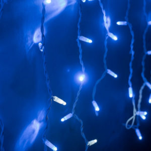 Гирлянда Айсикл 4,8х0,6 м, МЕРЦАЮЩАЯ, белый провод КАУЧУК, свечение синее/мерцание белое